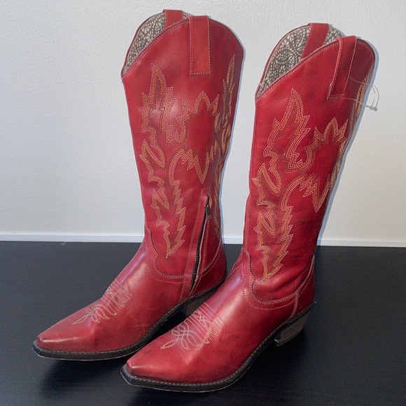 Loredo Shoes - Loredo Red and Yellow Stitched Women's Cowboy Cowgirl Western Boots Size 6.5